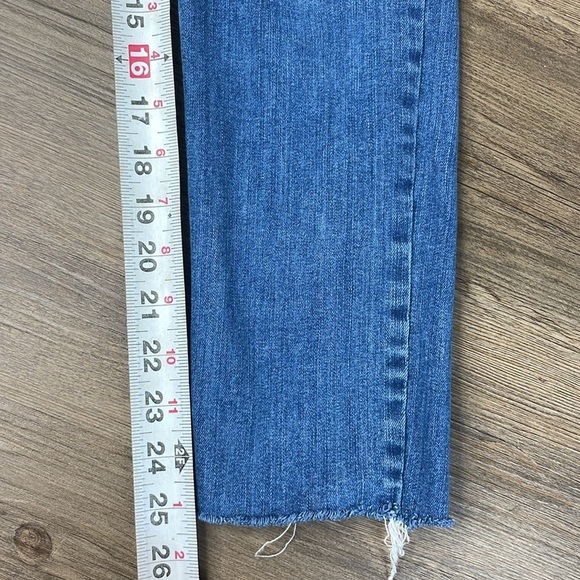 Free PeopleWomen’s Distressed Button Fly Raw Hem Denim Skinny Jeans, size 30 - Picture 9 of 11